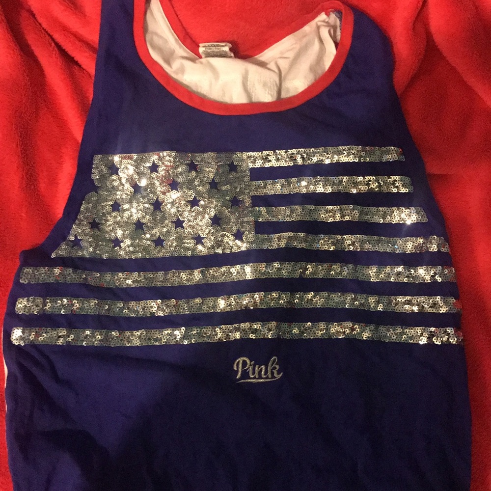VS PINK flag tank