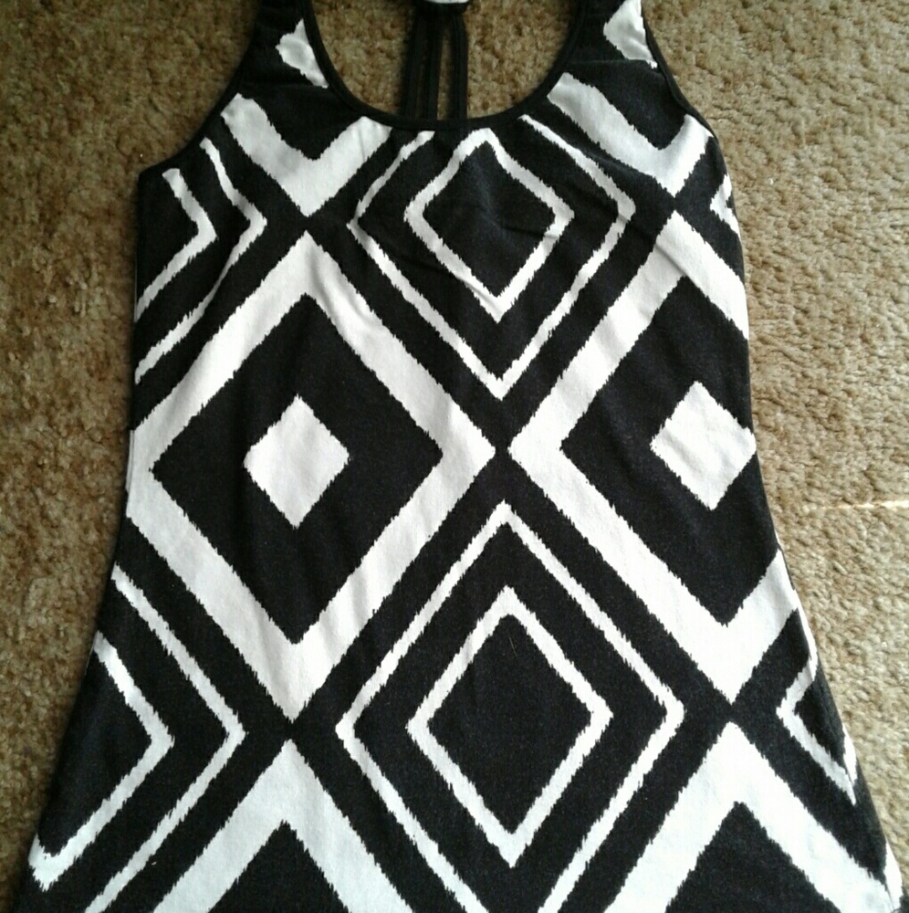Black and white tank top