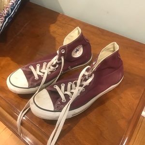 Maroon converse