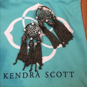 Kendra Scott Adams Earrings in Antique Silver 💫