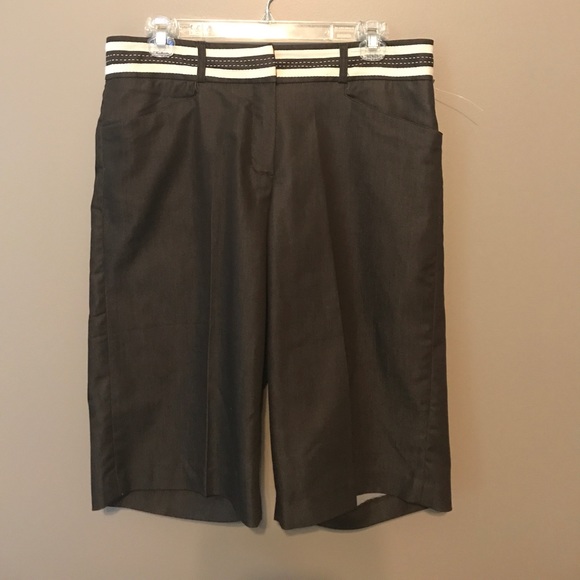 Dark brown Capri/Bermudas NWT - Picture 1 of 3