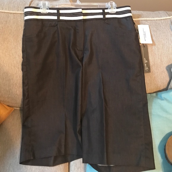 Dark brown Capri/Bermudas NWT - Picture 2 of 3