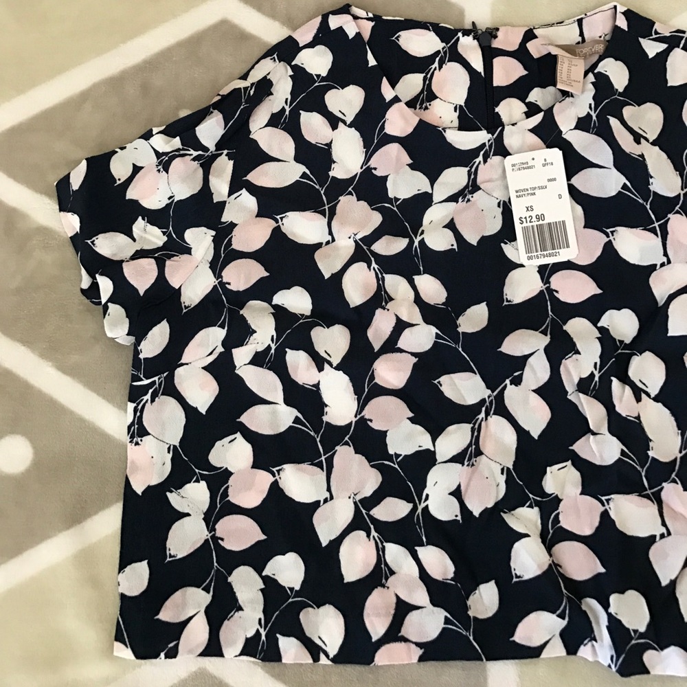 Short Sleeve Crop Top 😸
