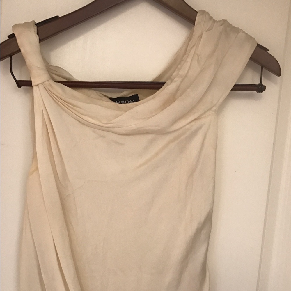 Bebe Top. 100% Silk. Perfect condition