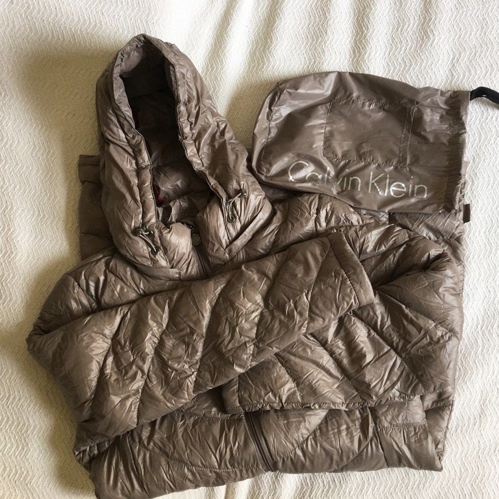 Calvin Klein collapsible puffer jacket