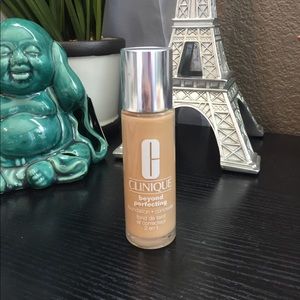 Clinique beyond perfecting concealer foundation