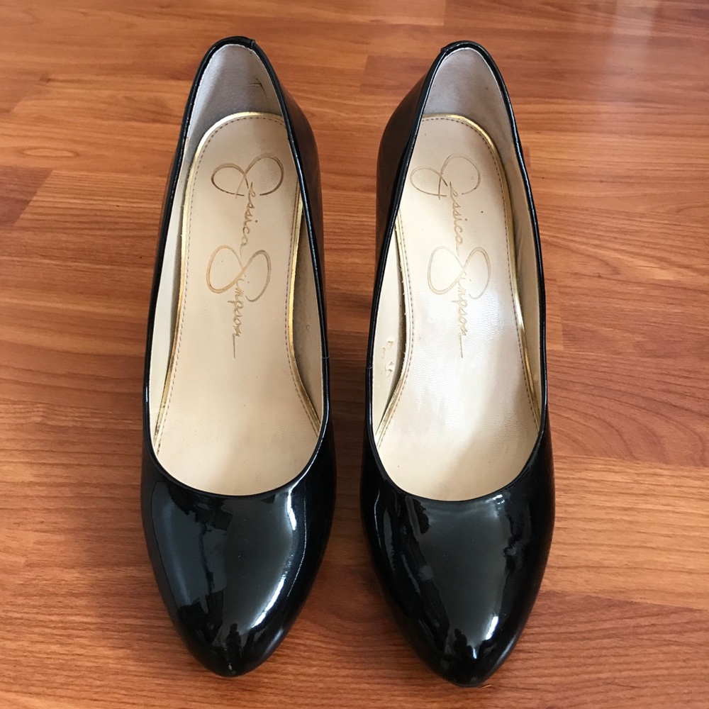 Jessica Simpson Pumps