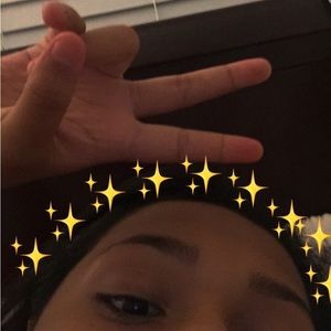 Meet your Posher, Estrella