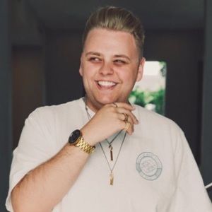 Meet your Posher, Benjamin
