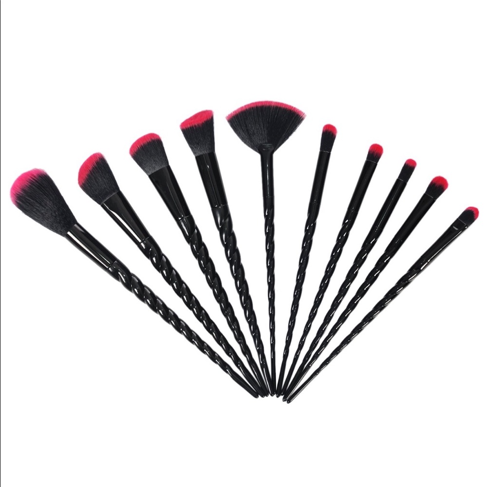 Black unicorn brush set