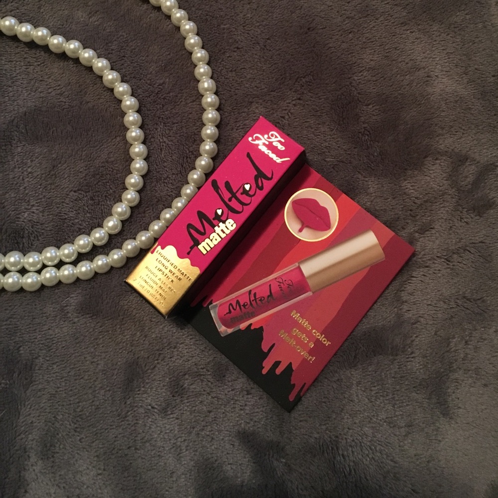 Too Faced Melted Matte lipstick in It's Happening!