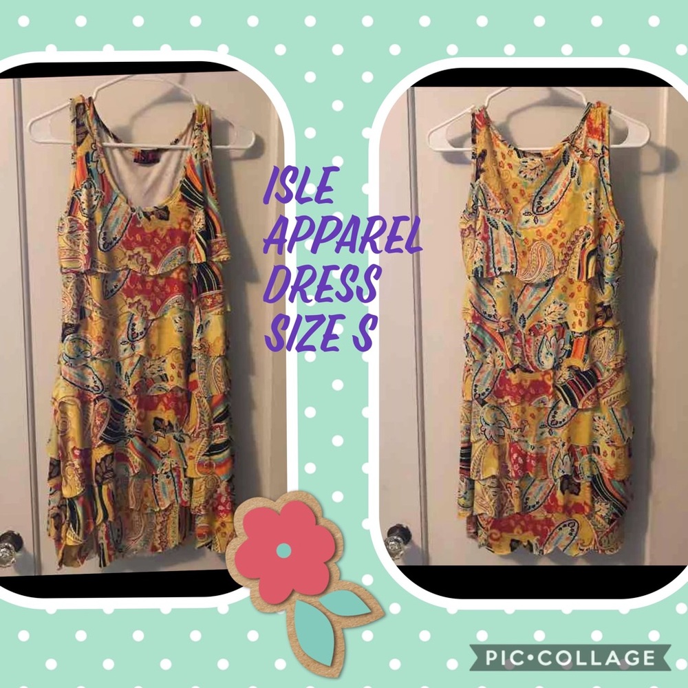 Isle Apparel Dress Size S