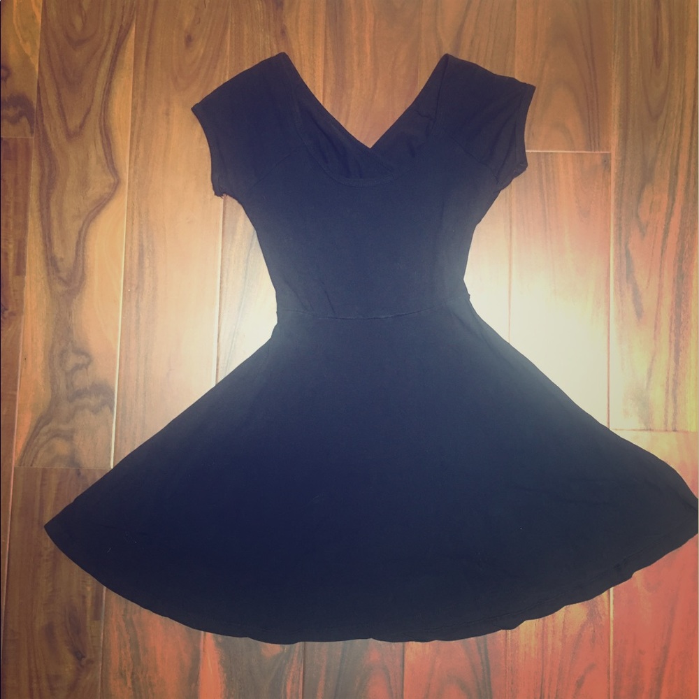 BRANDY MELVILLE - little black dress