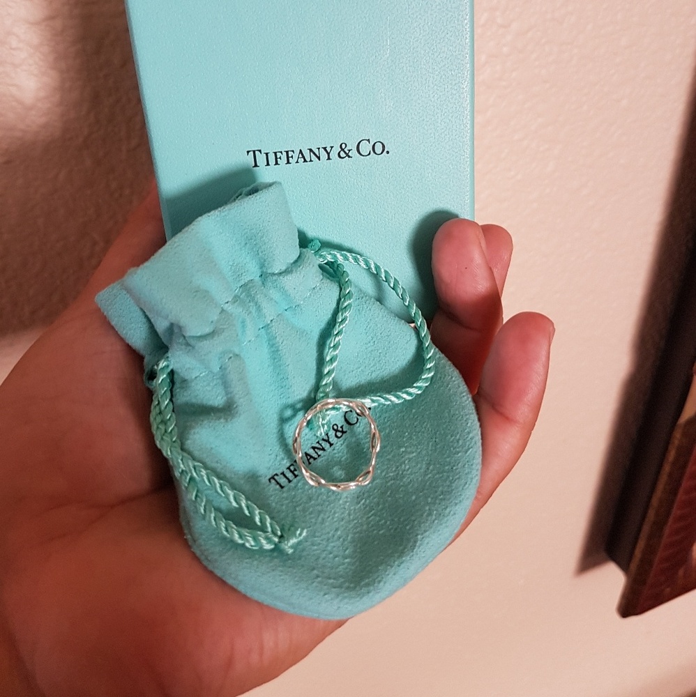 Tiffany & Co infinity ring  size 5