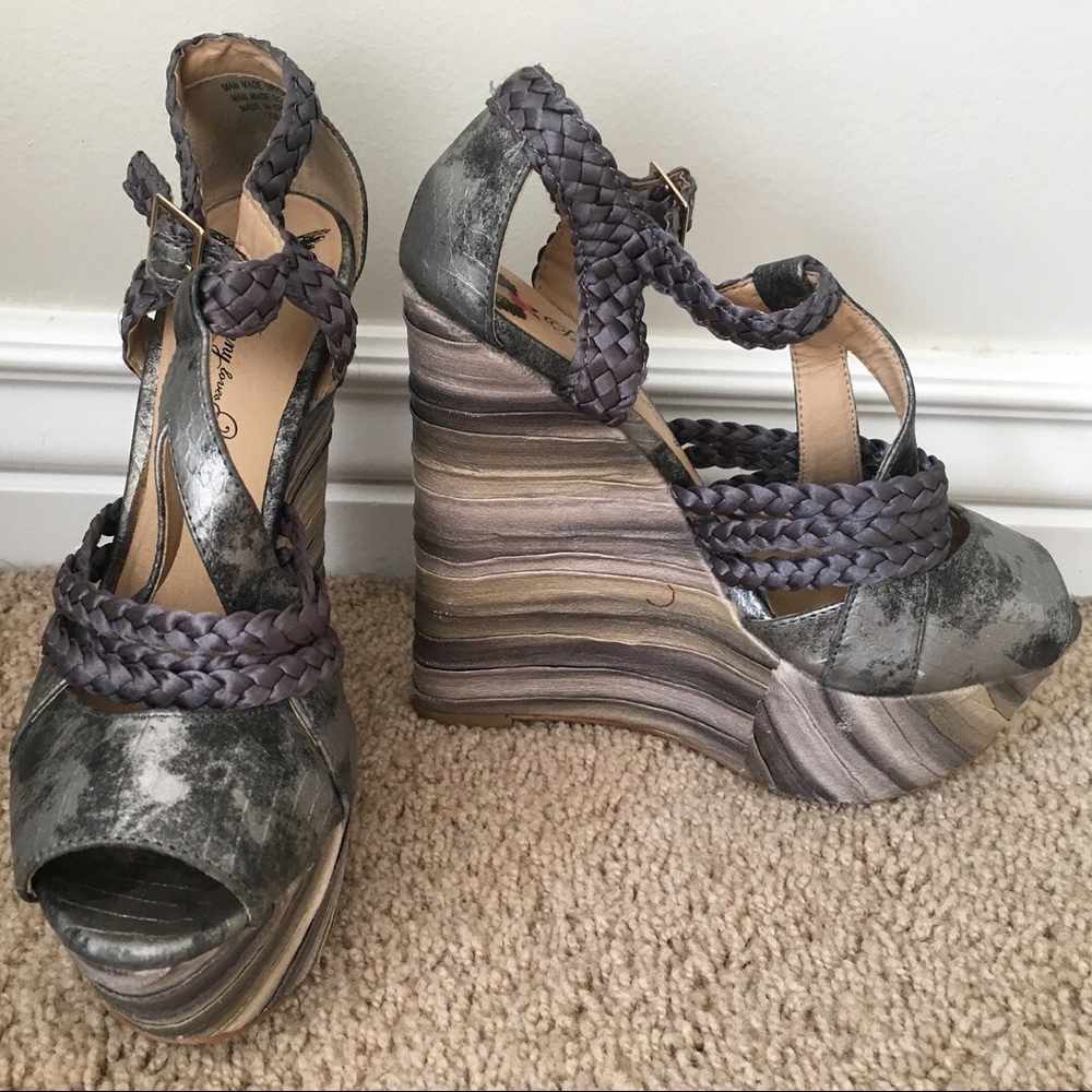 PENNY LOVES KENNY DUNN 6" PLATFORM WEDGES PEWTER