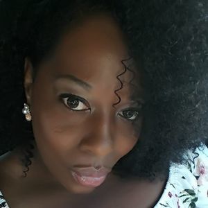 Meet your Posher, Laquanda