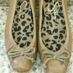 JESSICA SIMPSON FLATS