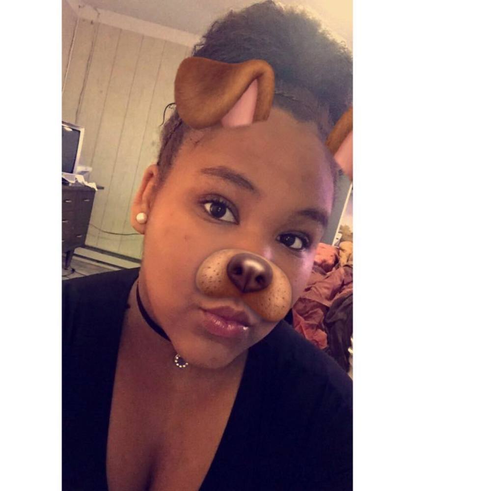 Meet your Posher, Emely