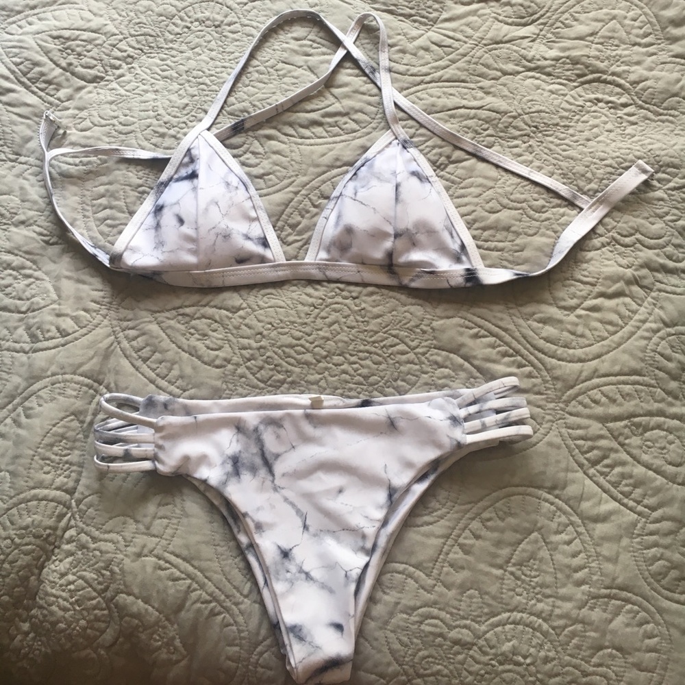Marble cupshe bikini