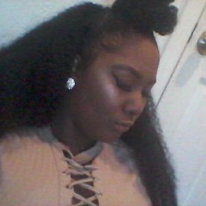 Meet your Posher, Imani