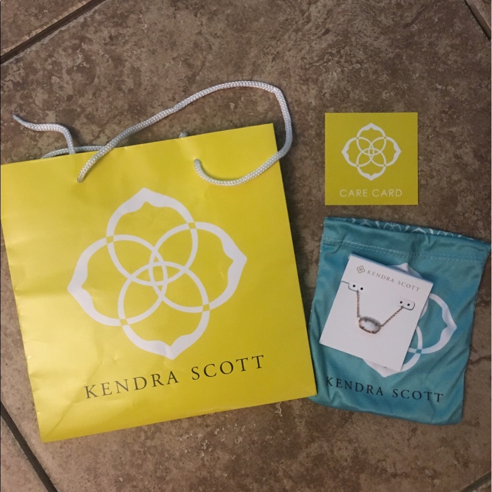 KENDRA SCOTT WHITE OPAL ELISA NECKLACE-- RARE