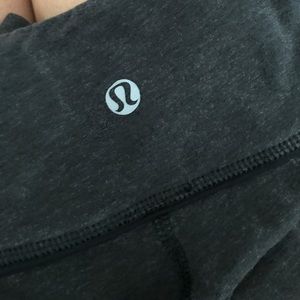 Dark grey LuLuLemon wunder under - thin!