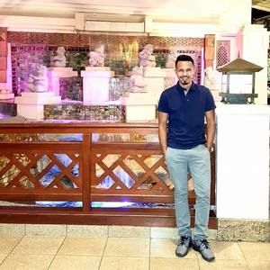 Meet your Posher, Carlos