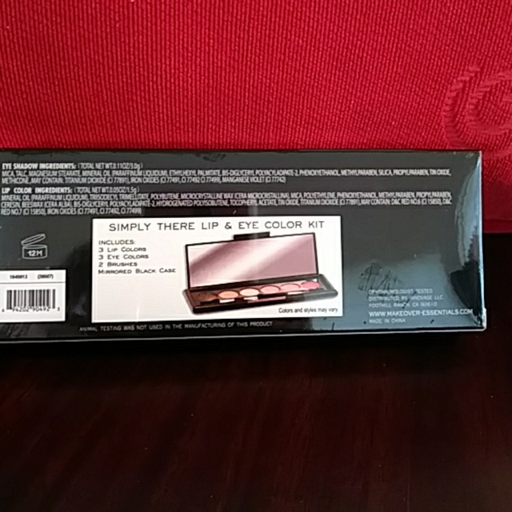 Simply there lip & Eye color kit