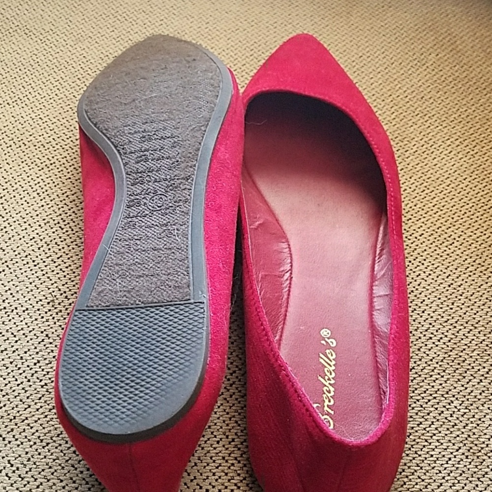 Red flats - Picture 3 of 3