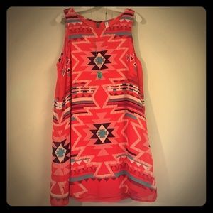 PRETTY RED PATTERNED DRESS, KEYHOLE BACK, XL