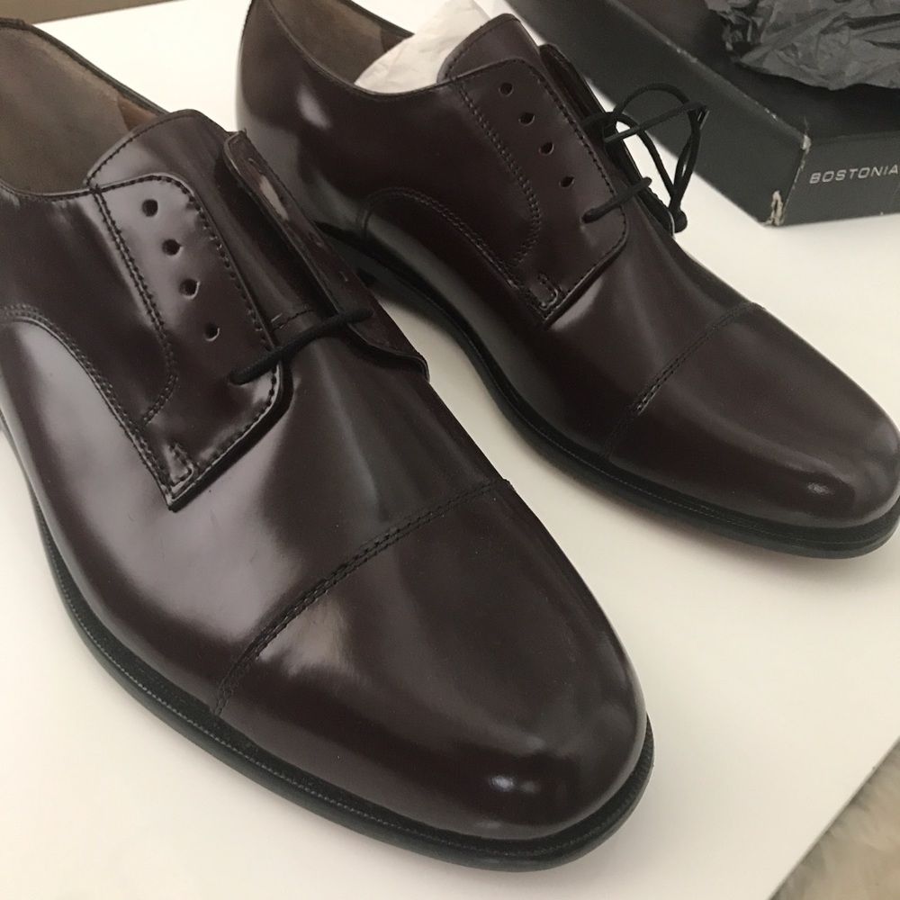 NWT Bostonian Akron Shoes