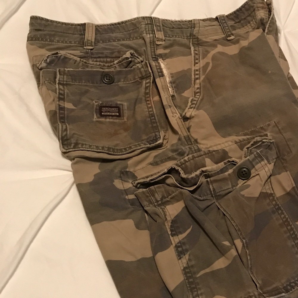 Men's Abercrombie Camo Cargo Shortssize 31 waist
