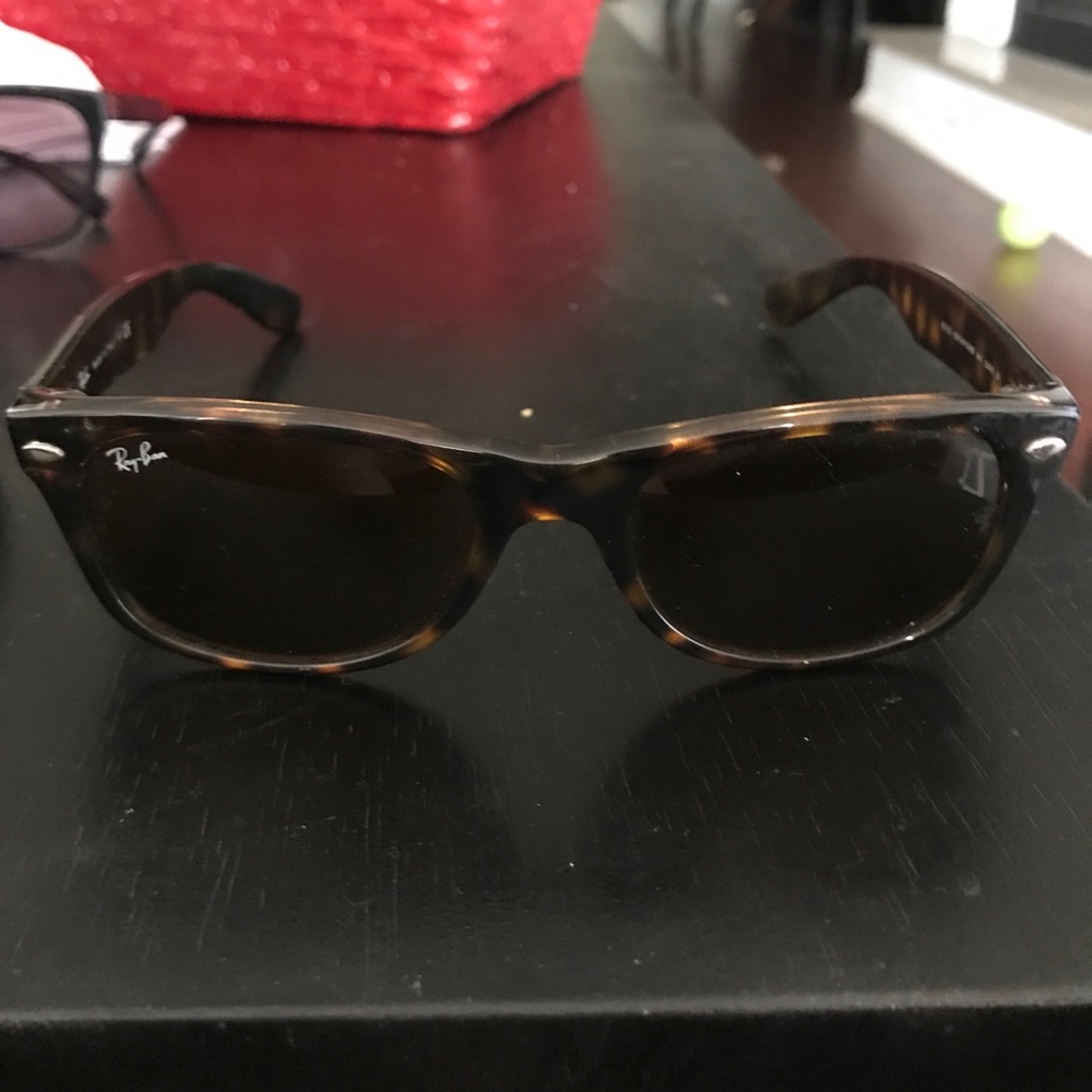 Tortoise shell small wayfarer by ray ban