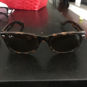 Tortoise shell small wayfarer by ray ban