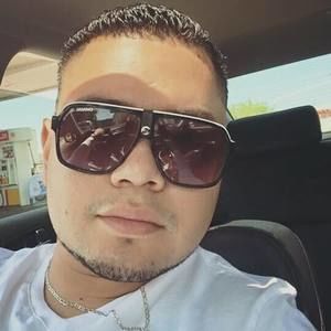 Meet your Posher, Esteban