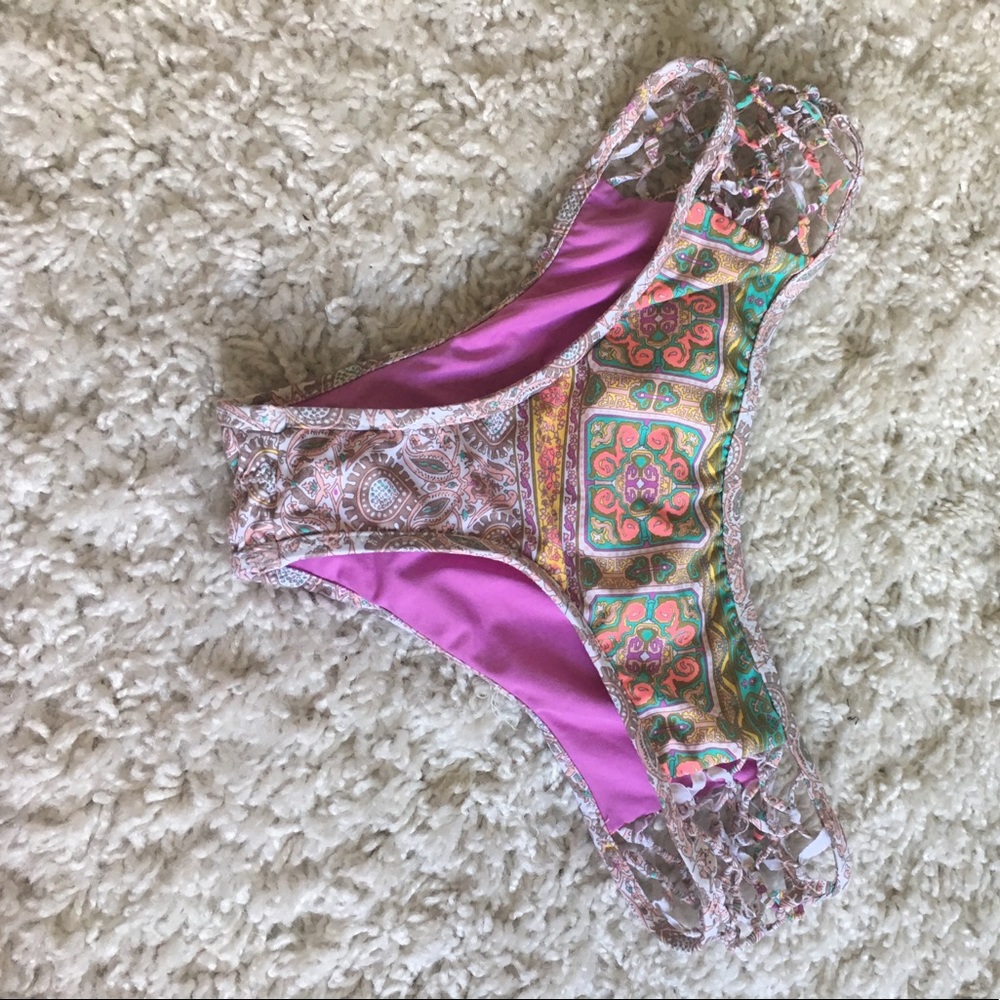 Women's bikini bottom