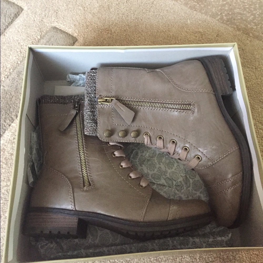 Limelight taupe combat boots with laces & zipper.