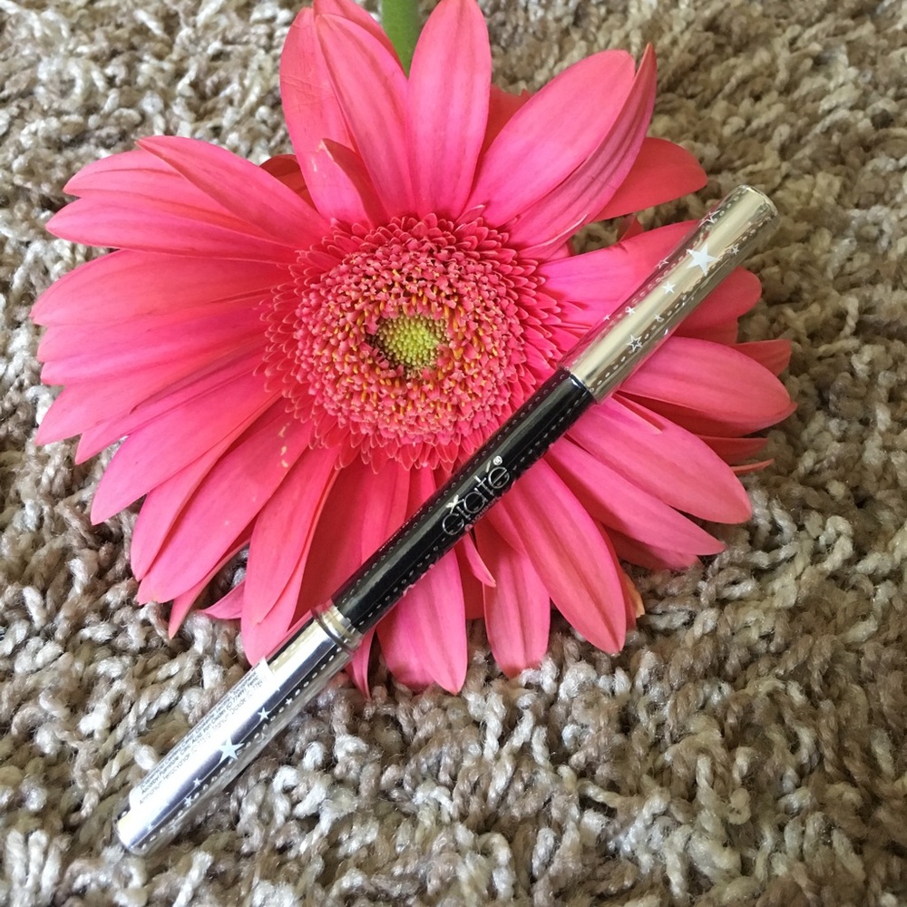 Ciaté London Gel-Kohl Hybrid Liner in Black.NEW.🌸