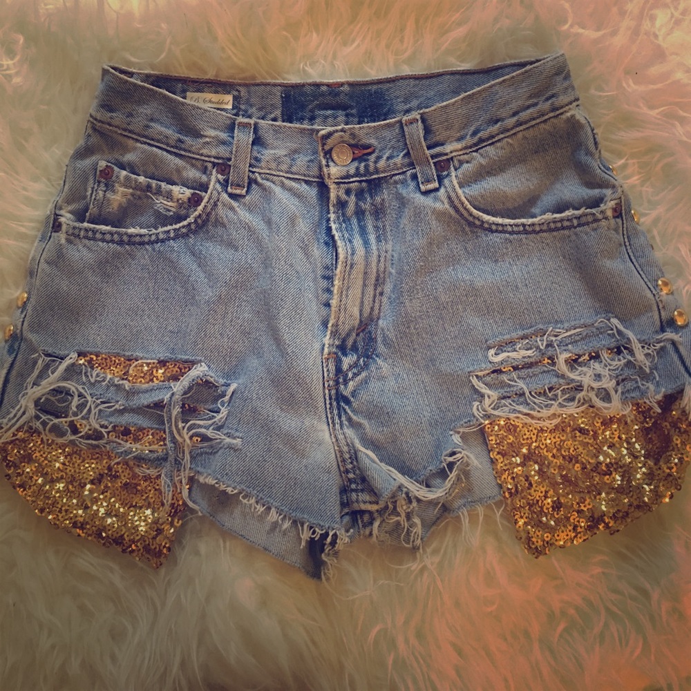 Vintage Levi's distressed denim shorts