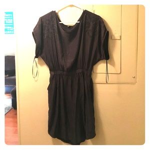 Short sleeve dress