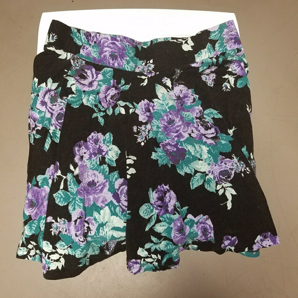 💜FINAL MD💜 Floral Skater Skirt