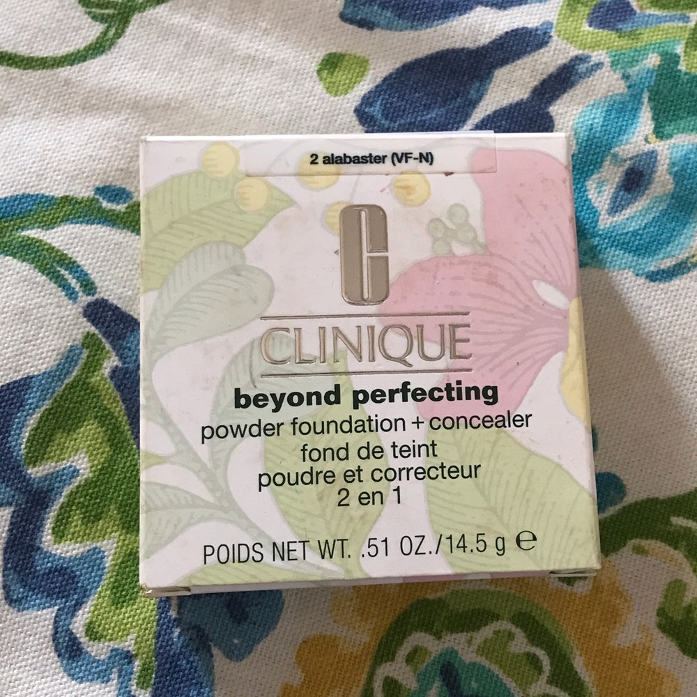 SOLD! Clinique powder