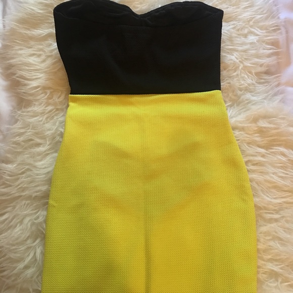 NWOT Lime green midi bandage dress - Picture 2 of 2