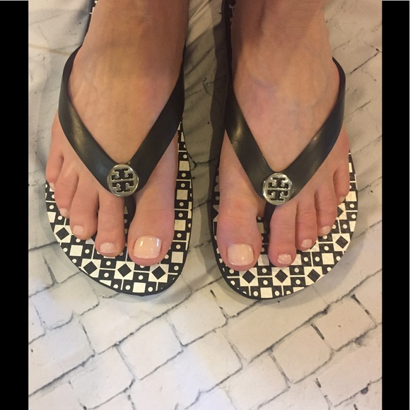 Tory Burch Shoes - NWOT Tory Burch Isidro Flip Flops! 💋💋💋