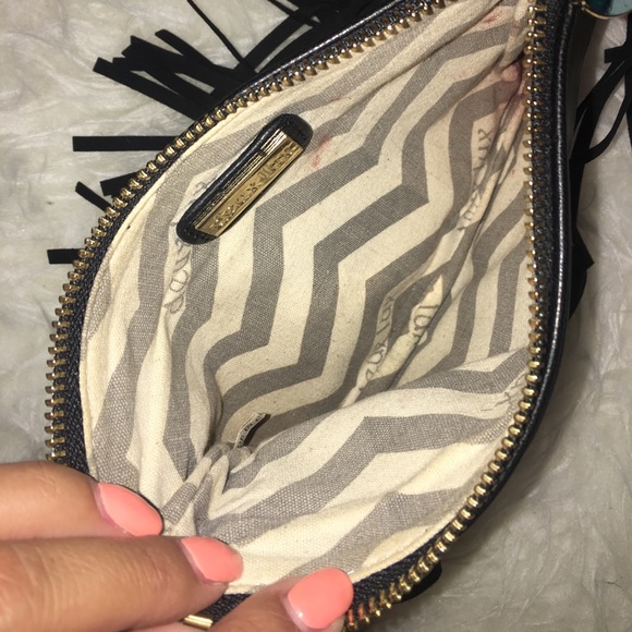 Deux Lux Black Fringe Clutch/Wristlet - Picture 3 of 3