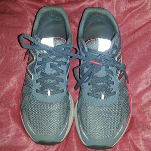 New Balance Sneakers Size 9