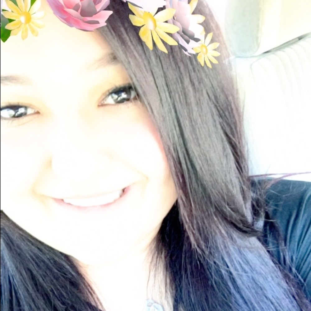 Meet your Posher, Nilda