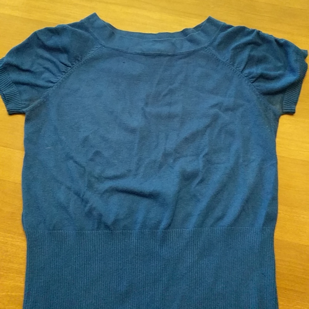 Short- sleeved boatneck sweater in royal blue