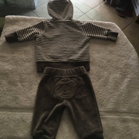 Carter's Baby Boy clothes Bundle - Picture 3 of 4