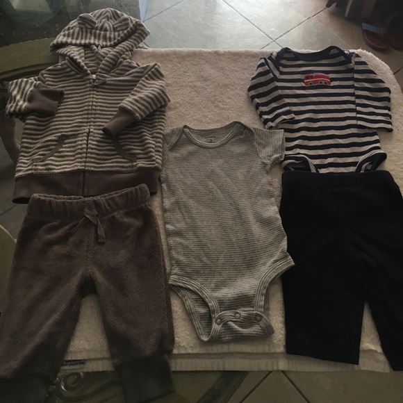 Carter's Baby Boy clothes Bundle - Picture 2 of 4